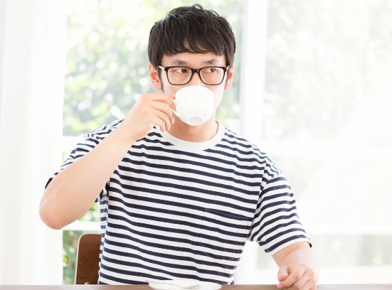 相槌が多くて速い人の心理 対処法 うんうんうん あーはいはい エッジニュース 相槌が多くて速い人の心理 対処法 うんうんうん あーはいはい エッジニュース